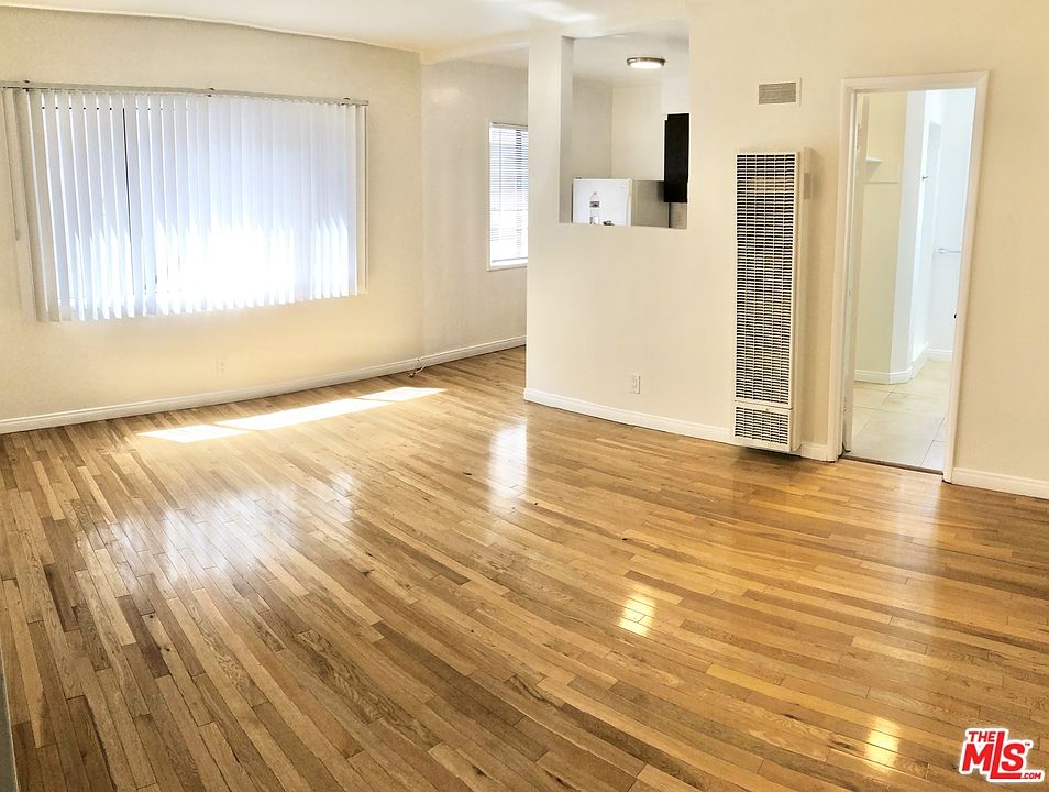 1st image of 2555 S Sepulveda Blvd #6A