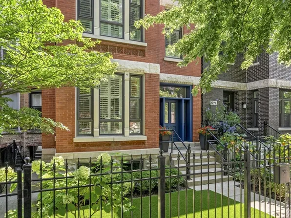 1319 N Oakley Blvd, Chicago, IL 60622