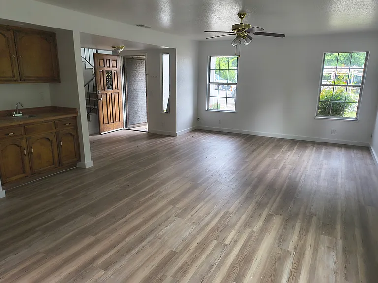 310 Saint Michael Ct — Photo 14