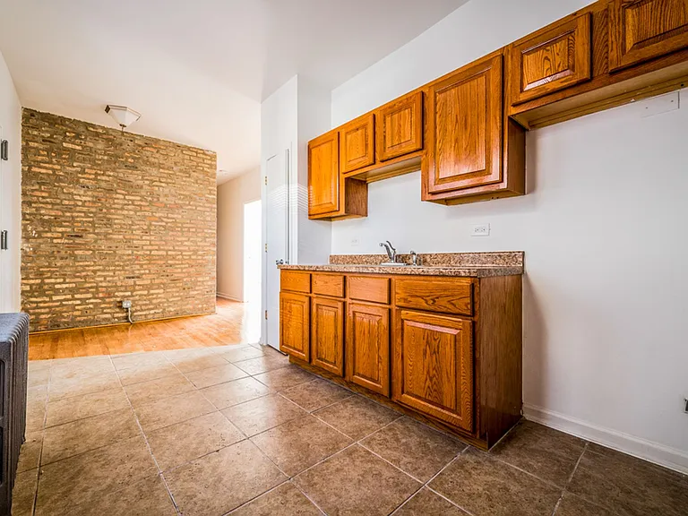 7701 S Ashland Ave — Photo 20