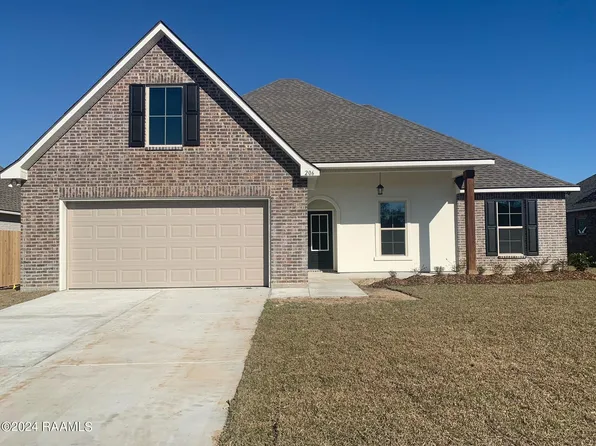 206 Wild Cherry Ln, Lafayette, LA 70508