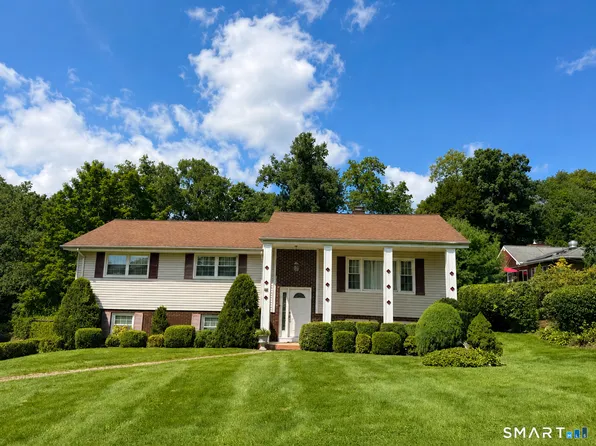 8 Pinewood Shores, Sherman, CT 06784