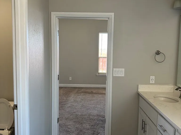 1911 Daybreak Way — Photo 16