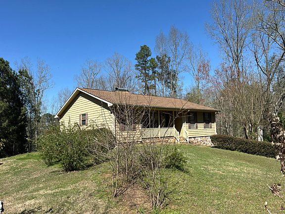 3rd image of 610 Mermont Dr