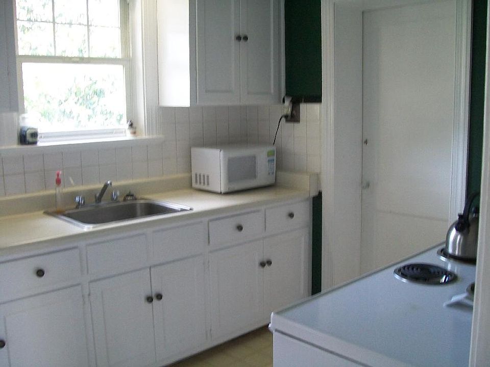 1st image of 2320 Buckingham Ave