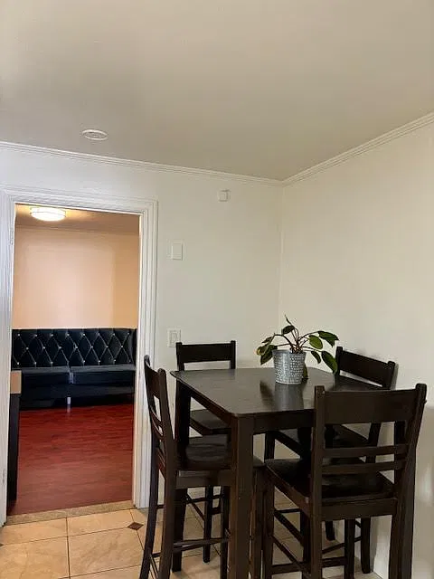 1 bed, $1,000 — Photo 4