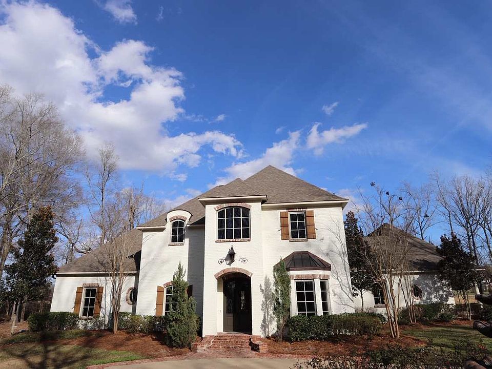 1st image of 1035 Woodbridge Dr