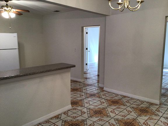 5th image of 103 E 21st St