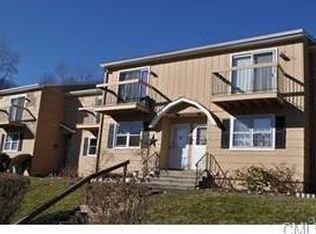 8 Chipmunk Ter, Bethel, CT 06801