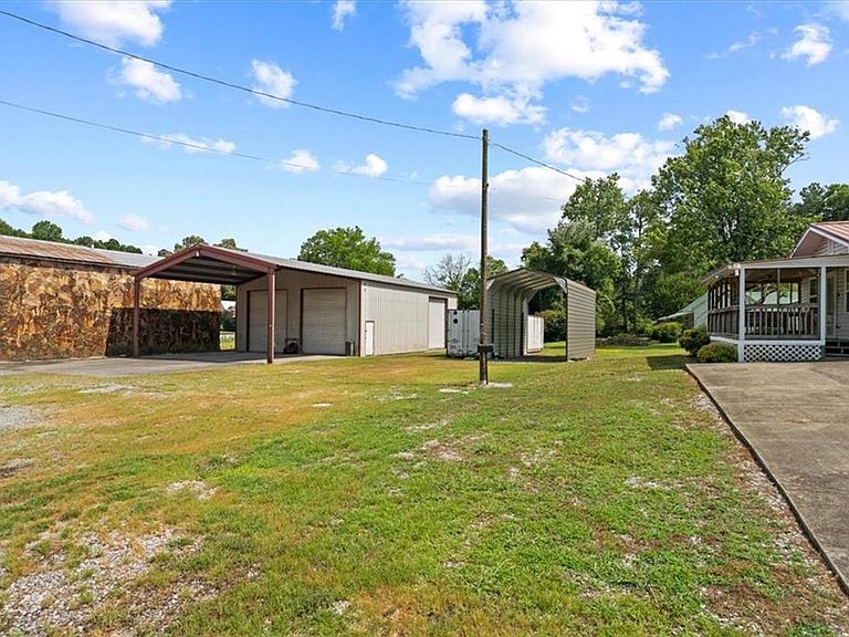 Listing photo 4