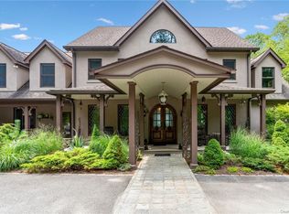 60 Round Hill Rd, Cold Spring, NY 10516