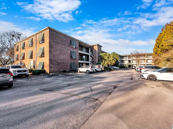 57 Hanover Cir S APT 116, Birmingham, AL 35205