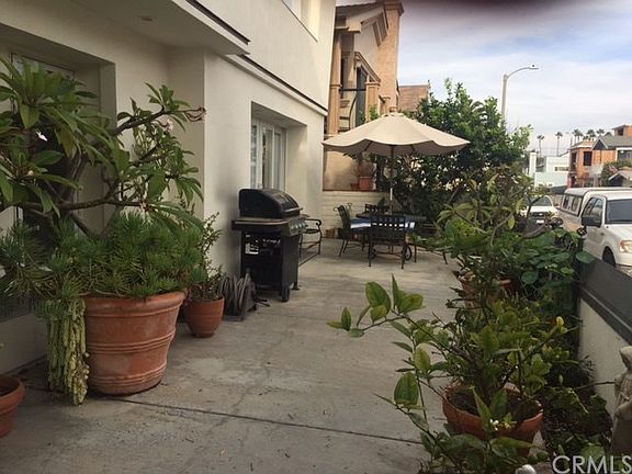 2nd image of 111 39th St APT A