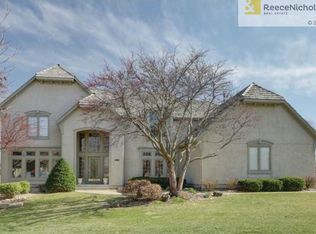 9411 Falcon Ridge Dr, Lenexa, KS 66220