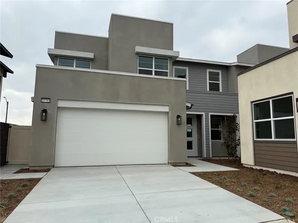 15742 Caterpillar Dr, Fontana, CA 92336
