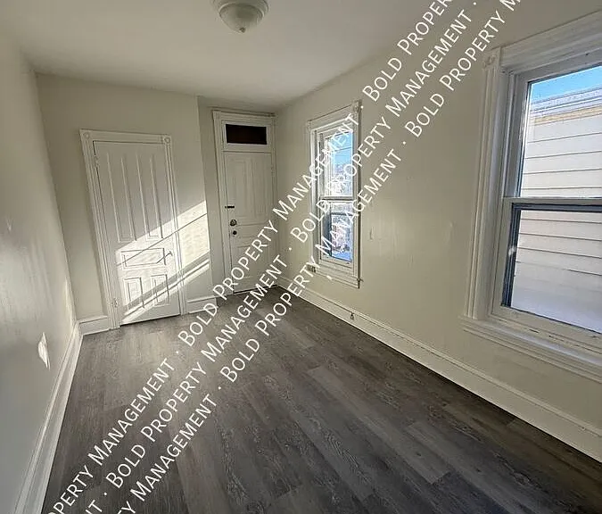 1047 Madison Ave — Photo 7