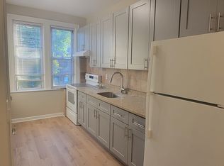 32-88 32nd St FLOOR 2, Astoria, NY 11106