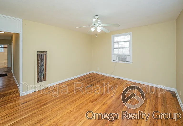 1032 Pershing Ave #A — Photo 9