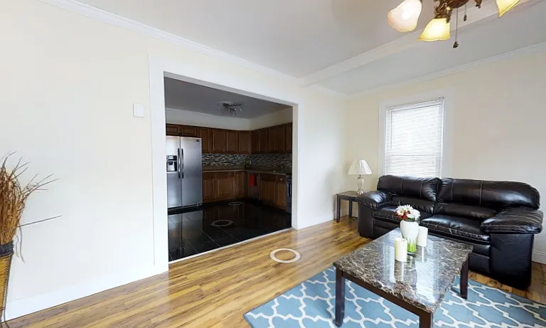 229 Ashworth Pl #22 — Photo 3