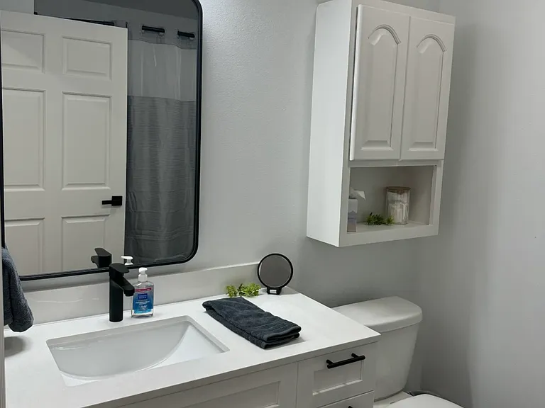 209 W Jefferson St #17 — Photo 7