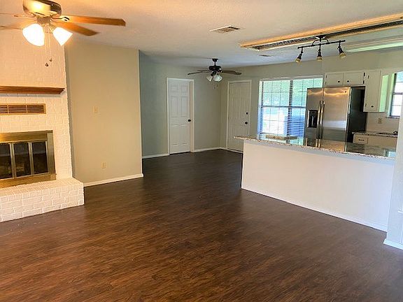 4th image of 135 Ocean Dr