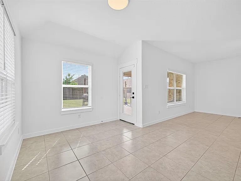 16307 Rockdale Landing Dr — Photo 12