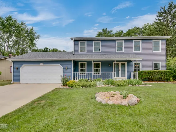 2430 Lakeside Dr, Aurora, IL 60504