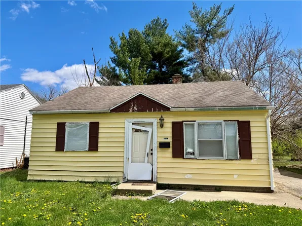 1019 Giddings St, Danville, IL 61832