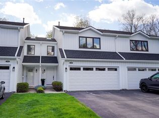 1143 Ridge Crest Dr, Victor, NY 14564