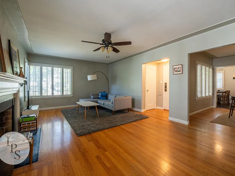 210 E Harvard Ave — Photo 6