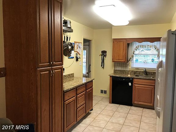 4th image of 4715 Glasgow Dr