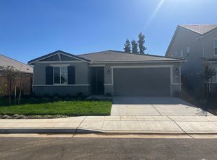 4610 Sussex Ave, Clovis, CA 93619