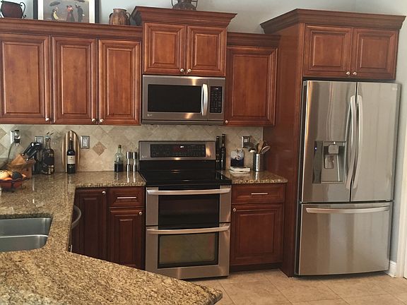 2nd image of 4107 Grandchamp Cir