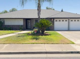 2127 Sequoia Ave, Sanger, CA 93657