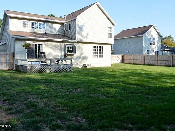 2nd image of 4037 Evergreen Dr