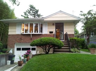 356 Beverly Rd, Flushing, NY 11363