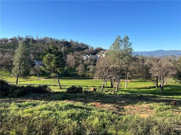 20073 Powder Horn Rd, Hidden Valley Lake, CA 95467