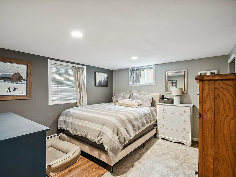 1520 S Monroe St — Photo 17