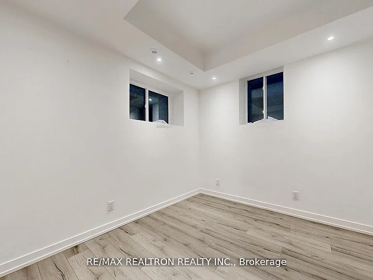 260 Finch Ave E #Townhouse 1 — Photo 29