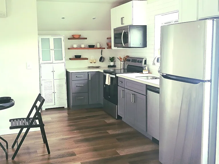 228 Pelly Ave N #101 — Photo 6