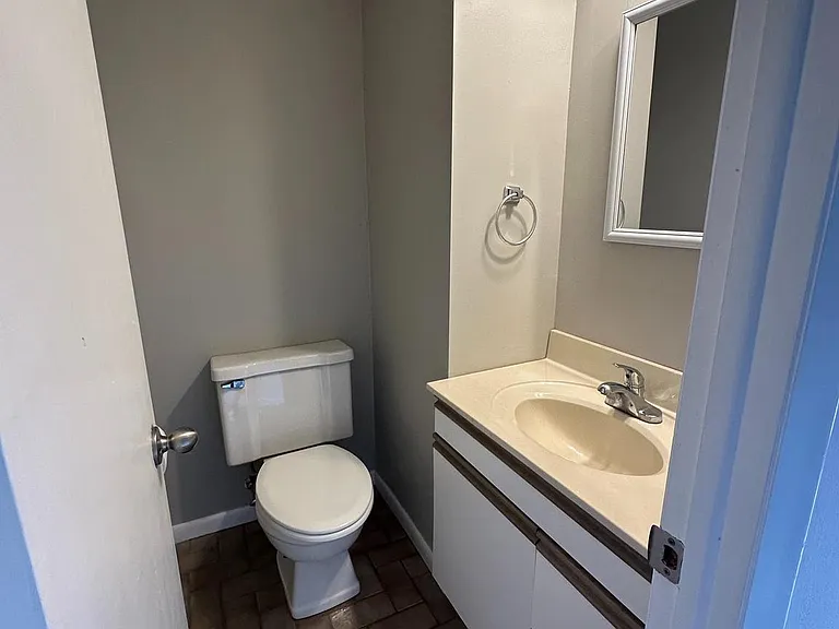 315 S Valley Forge Rd — Photo 8