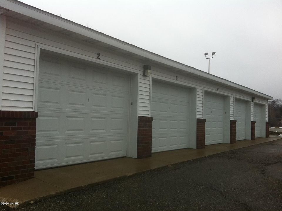 2nd image of 3530 Byron Center Ave SW