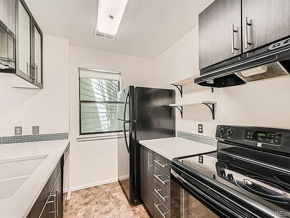 3rd image of 1830 22nd Street #15