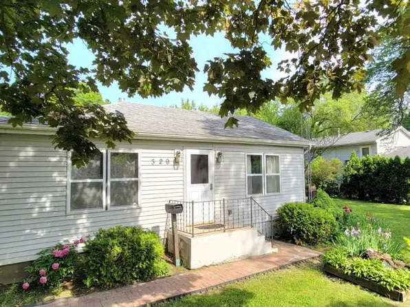 329 Brierhill Dr, Round Lake Park, IL 60073