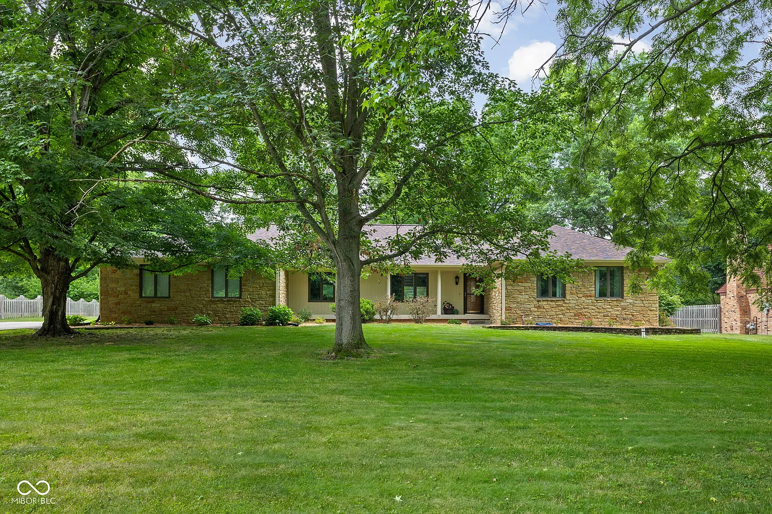 6576 English Dr photo 1