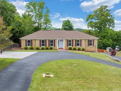 4949 Grape Tree Ln, Roanoke, VA, 24018