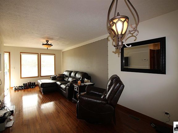 3rd image of 103 Kama Ln