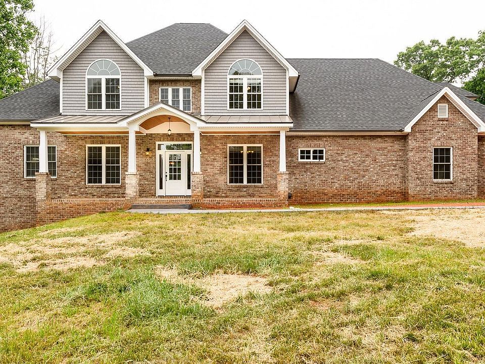 1st image of 1319 Highland Oaks Dr