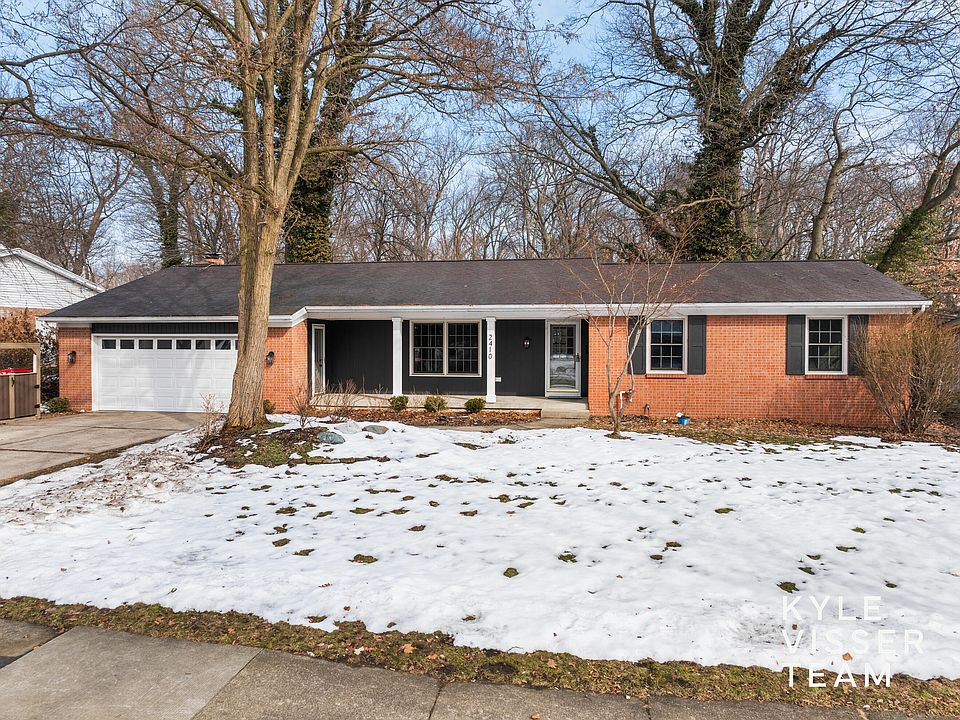 1st image of 2410 Okemos Dr SE