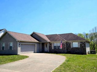 786 Claw Ct, Hopkinsville, KY
